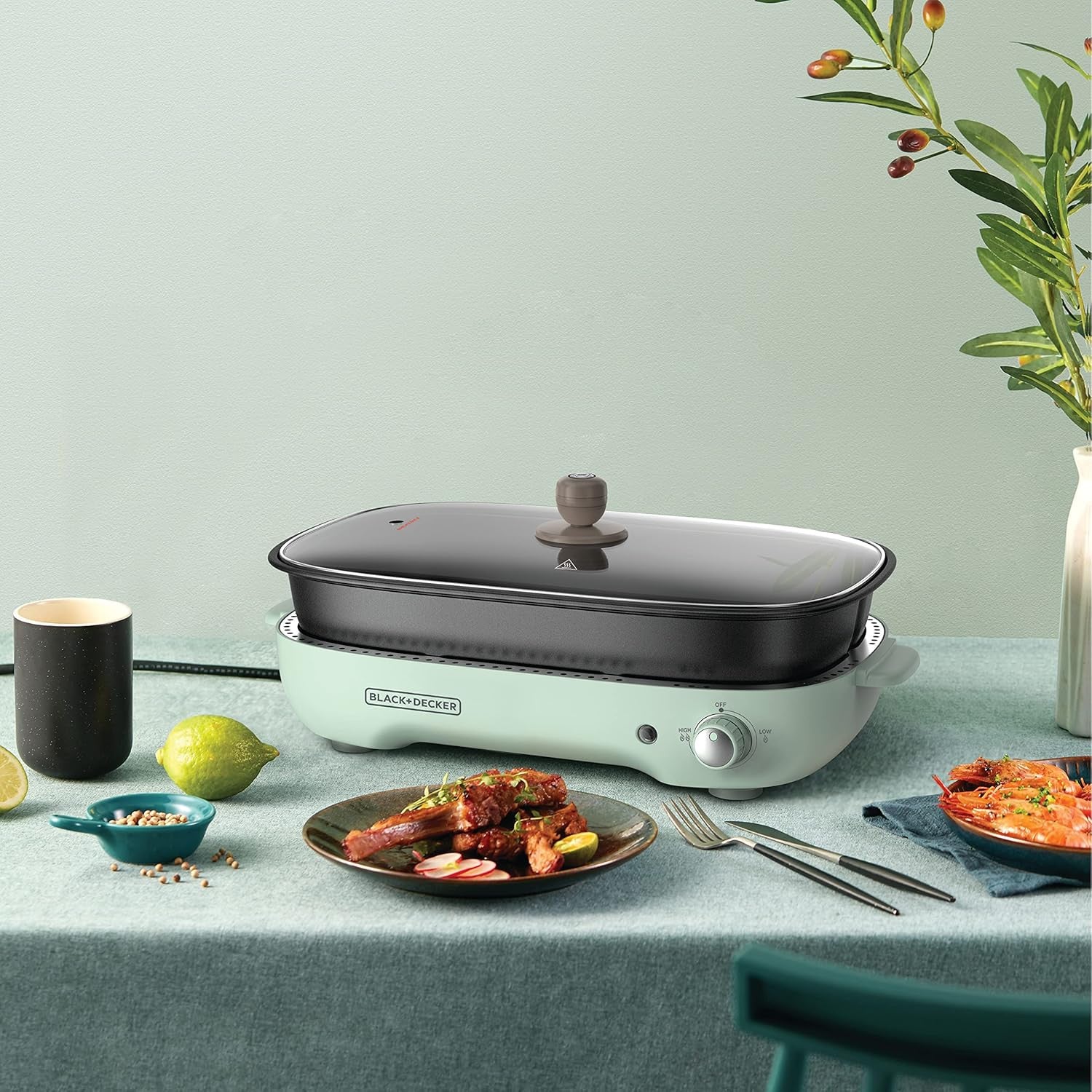 Black + Decker Grill , 3-in-1 Multifunction Grill, 1400W, 4L Family-Sized Capacity, Dual Pattern Grill Plate, 3 Interchangeable Non-Stick Pans for Hotpot, Grilling, Baking & Frying, Green, GMF1400-B5 - Image 5