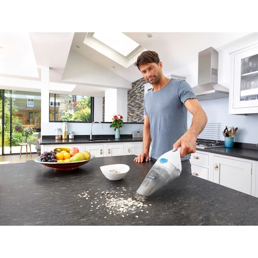 BLACK+DECKER 3.6V Lithium-ion Cordless dustbuster® Hand Vacuum, NVC115JL-B5 - Image 4
