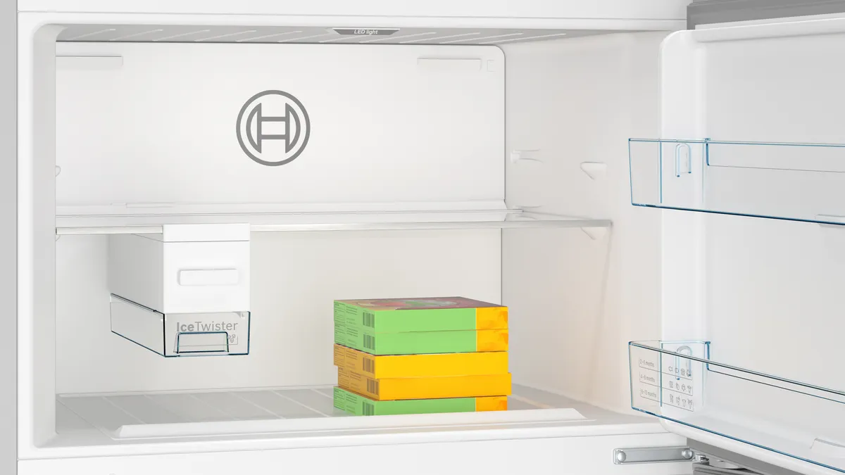 Bosch Series 6 Top Mount Refrigerator 641 Liters, Brushed Steel – KDN86HIE0M - Image 6